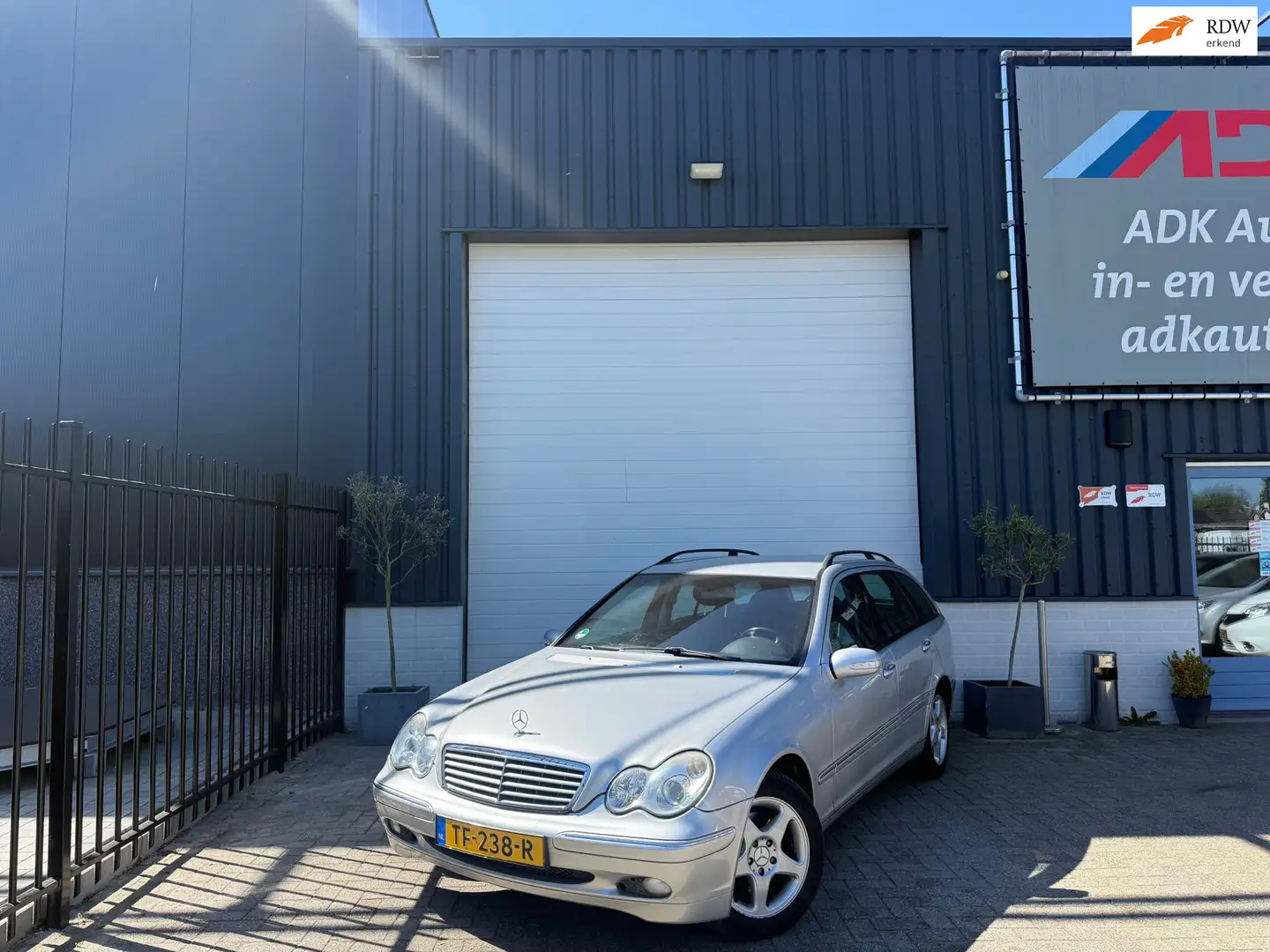 Mercedes-Benz C 240 Combi Elegance 4-Matic 4x4/AUTOMAAT/STOELVERW/TREK Grau - 1
