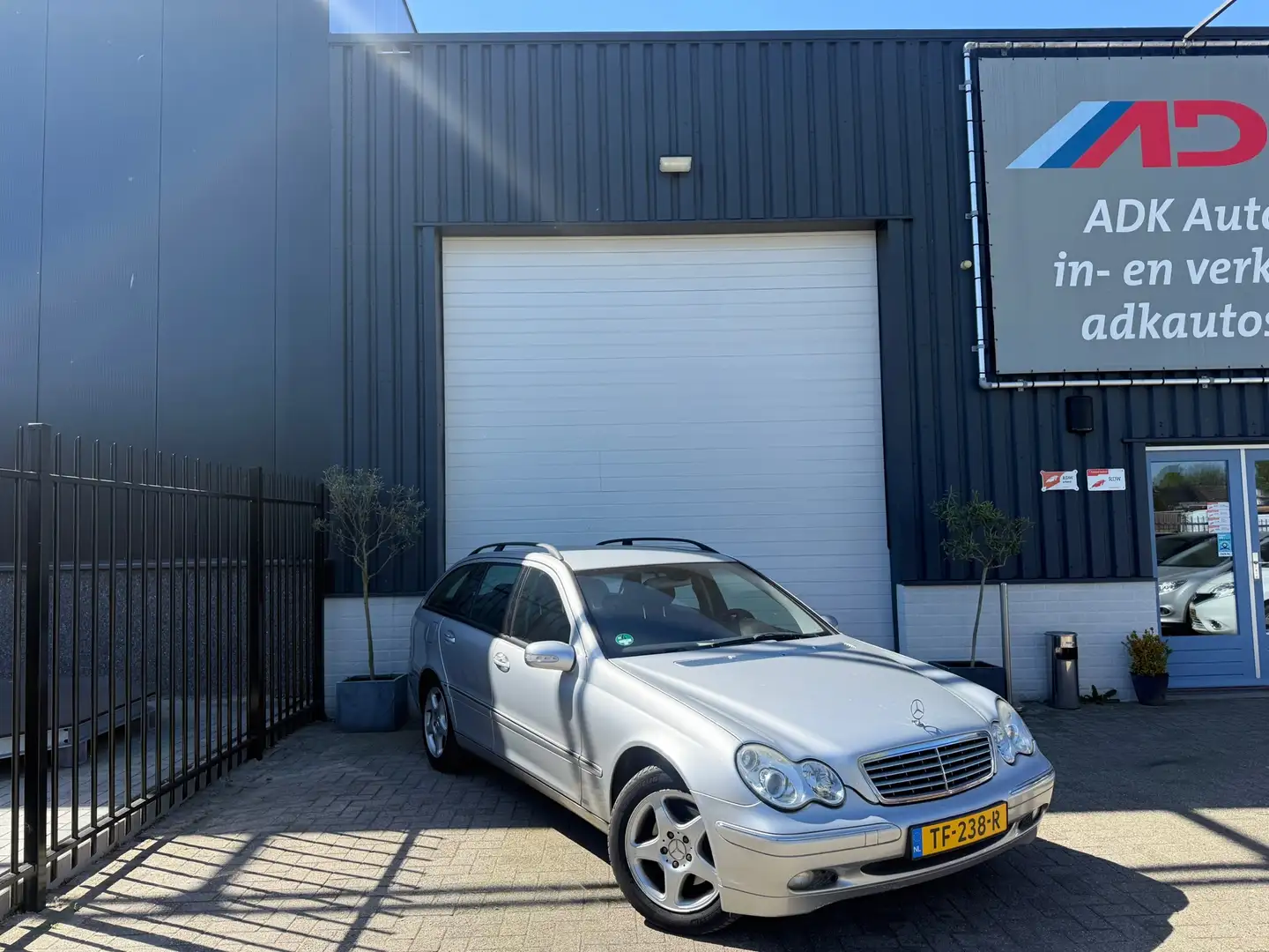 Mercedes-Benz C 240 Combi Elegance 4-Matic 4x4/AUTOMAAT/STOELVERW/TREK Grau - 2