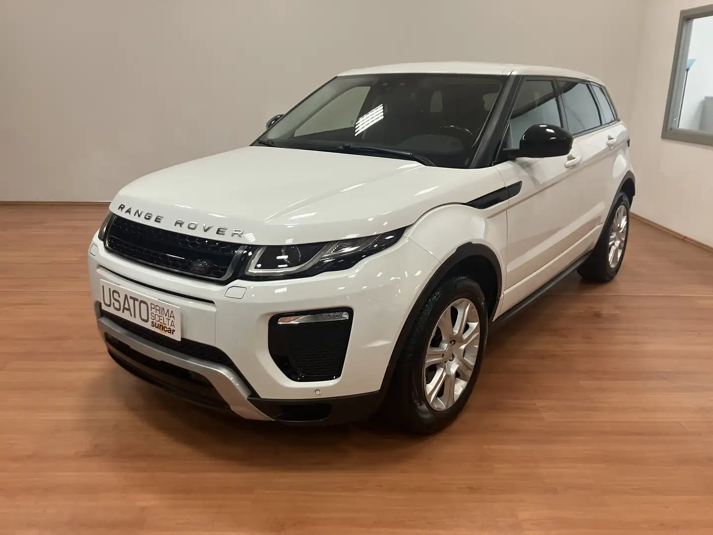 Land Rover Range Rover Evoque SE DYN. 150cv AT RATA DA 249€ Mese SIMIL NOLEGGIO - 2