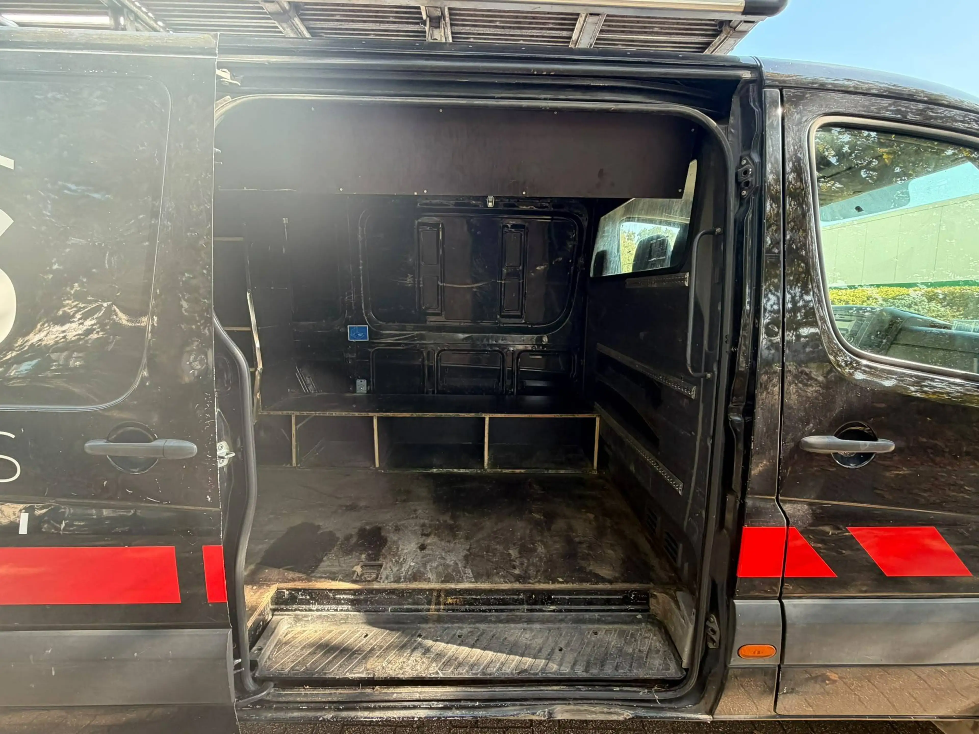 Volkswagen Crafter (Stock ID 19335) — photo 8