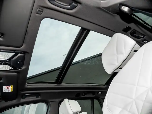 BMW X5 view 18