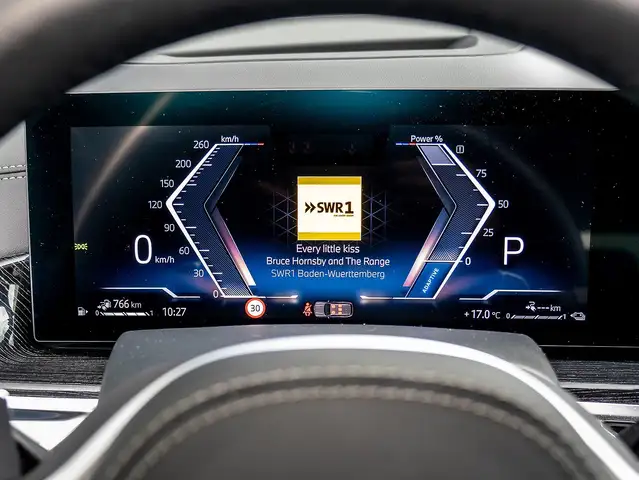 BMW X5 view 14