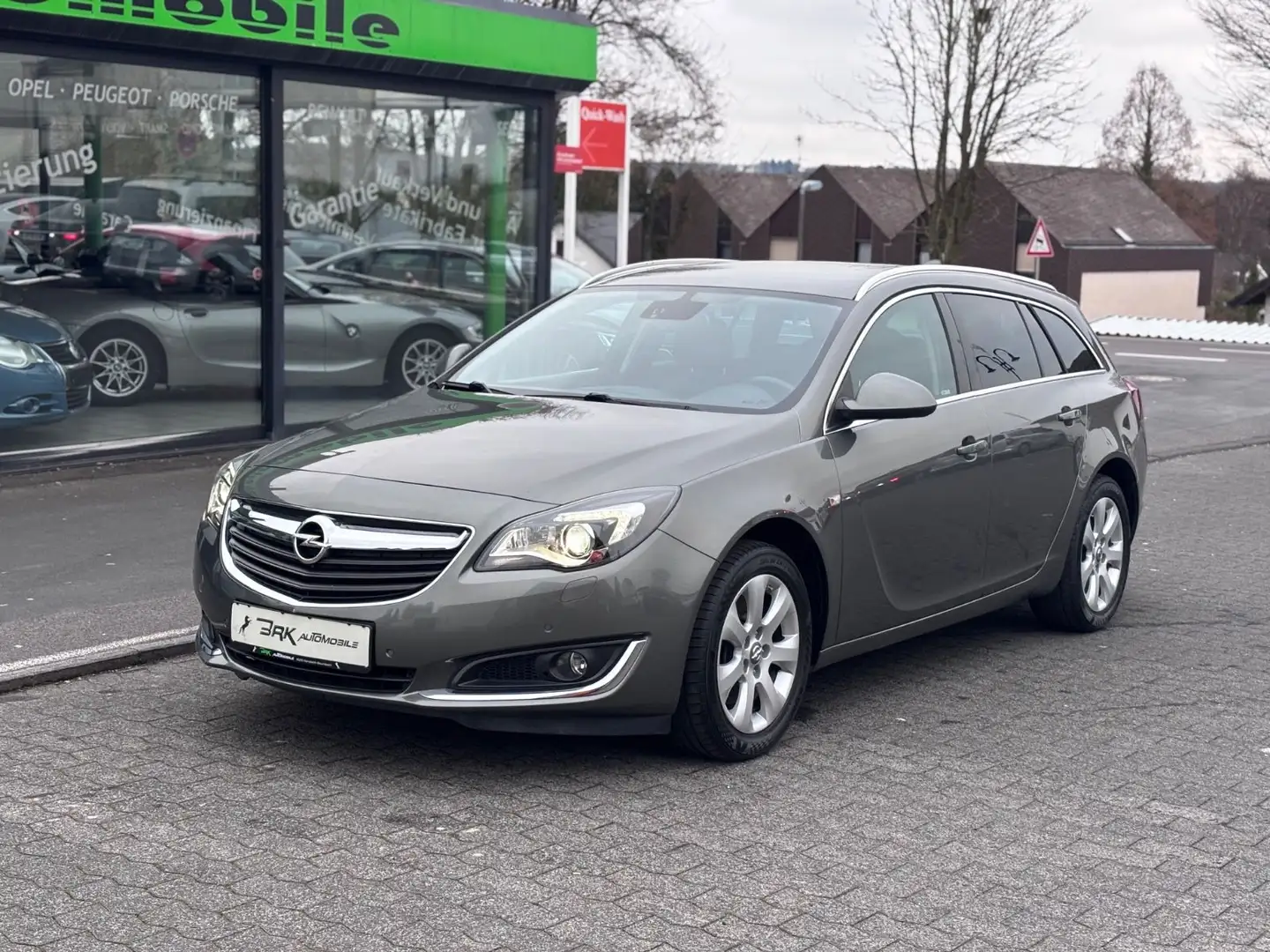 Opel Insignia A Sports Tourer Innovation *NAVI*XENON* Grau - 1