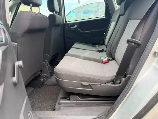 Opel Meriva view 12