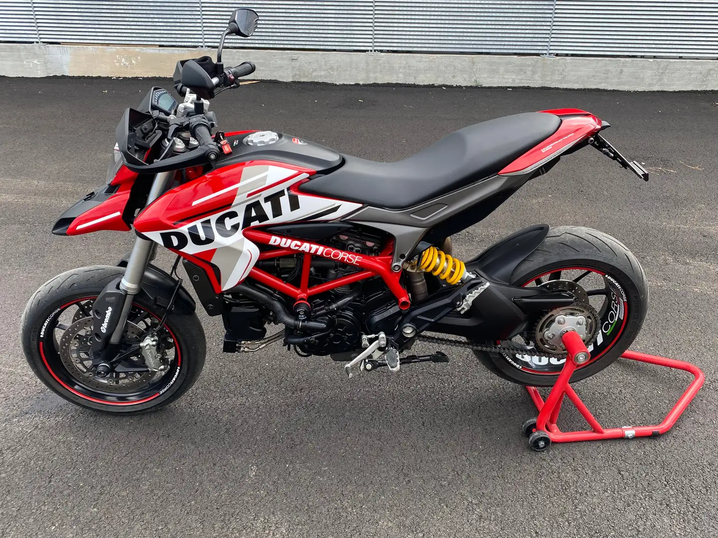 Ducati Hypermotard 939 Rosso - 1