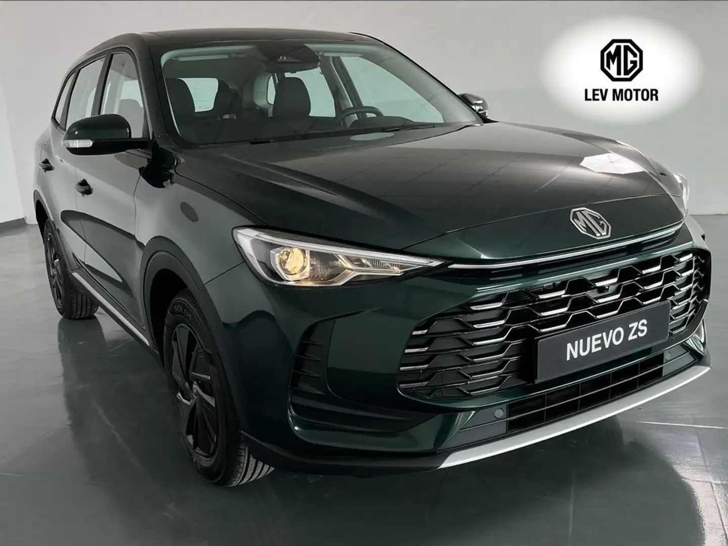 MG ZS 1.5 Standard Rojo - 1
