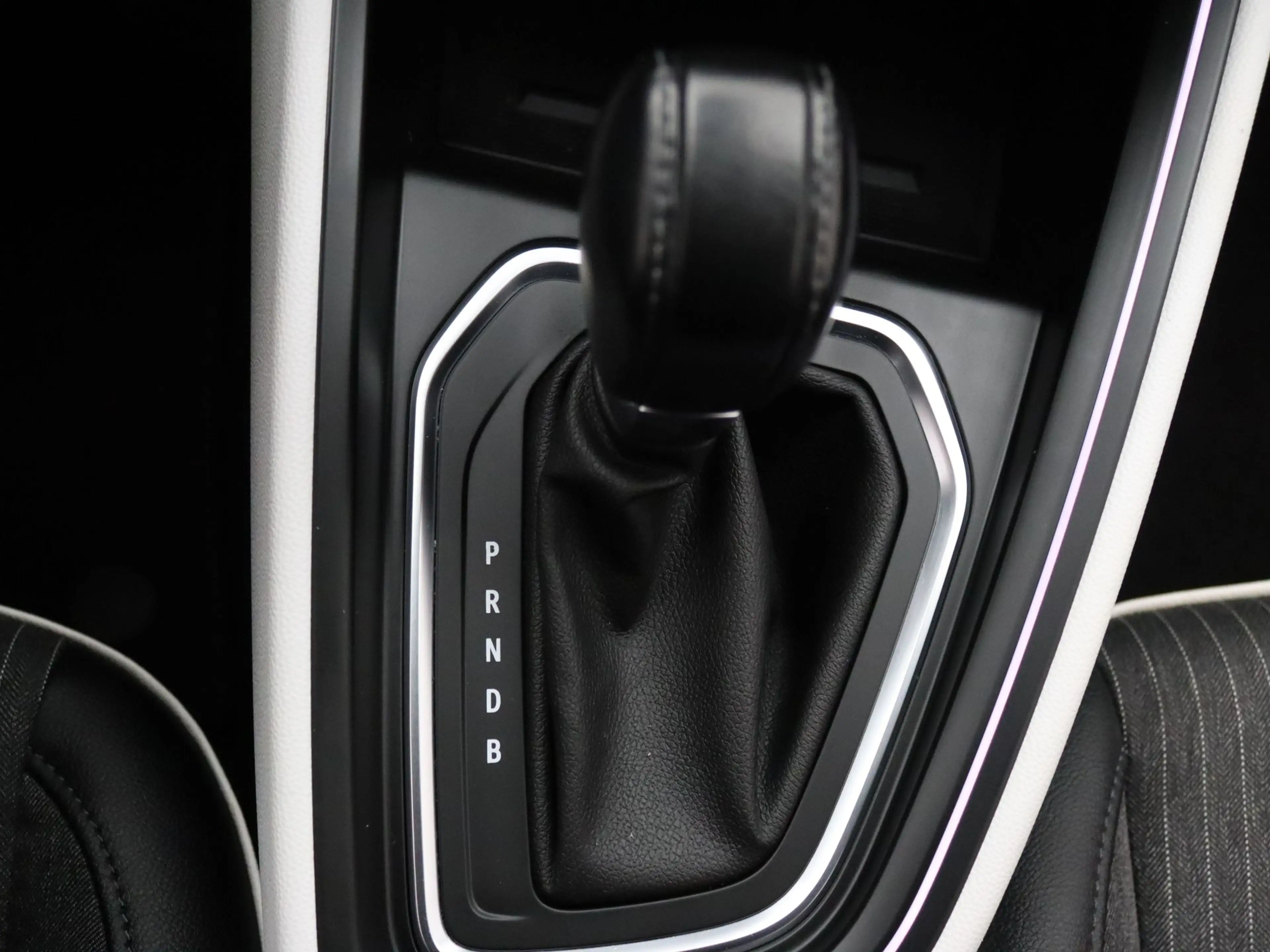 Renault Clio 145pk E-Tech Hybrid Techno Apple Carplay/Android A — photo 16