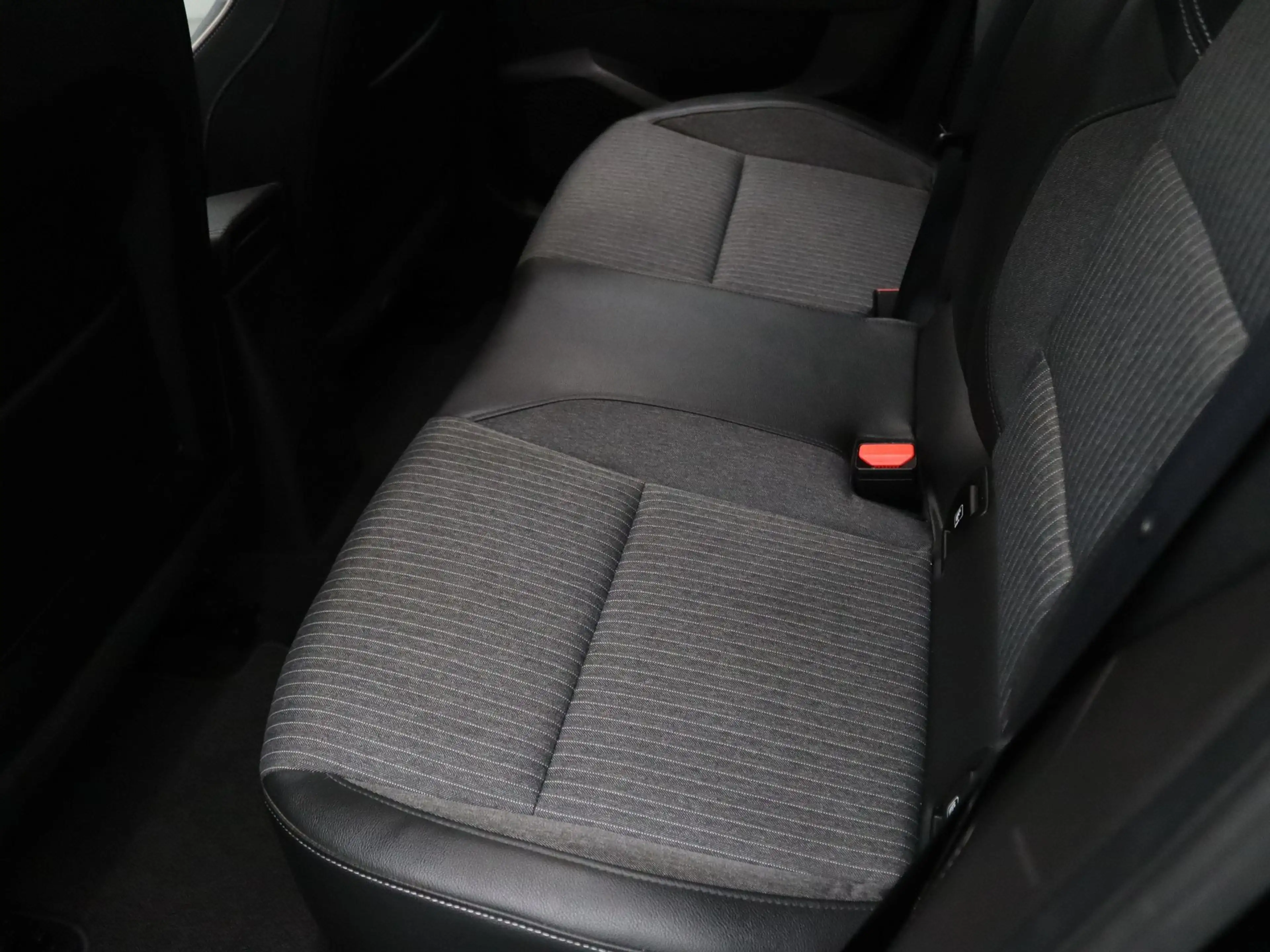 Renault Clio 145pk E-Tech Hybrid Techno Apple Carplay/Android A — photo 28