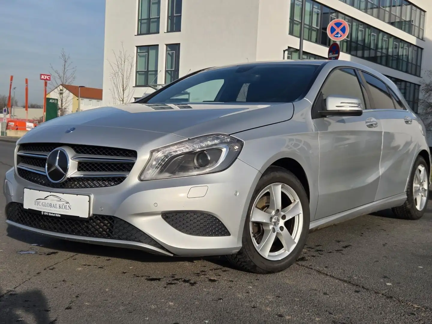 Mercedes-Benz A 200 CDI BlueEfficiency,Navi,Bi-Xenon,8-Fach Argent - 1