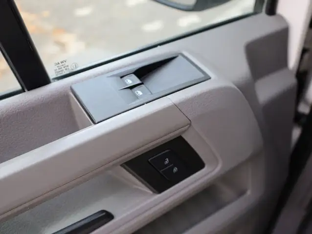 Volkswagen Crafter view 13