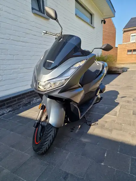 Honda PCX 125 - foto 2