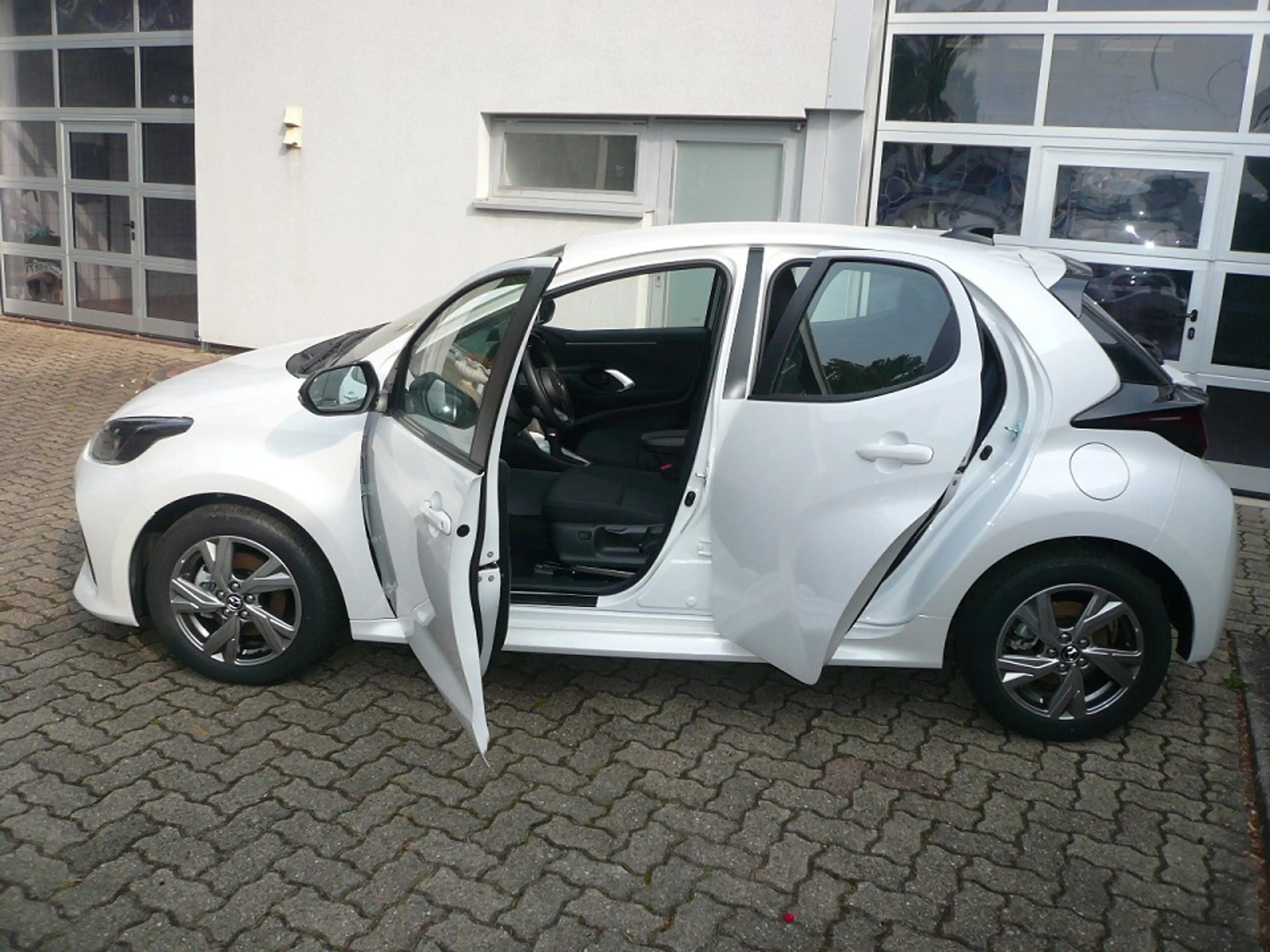 Mazda 2 Hybrid 1.5L Hybrid "Exclusive-Line" VVT-i 116 2 Hy — photo 5