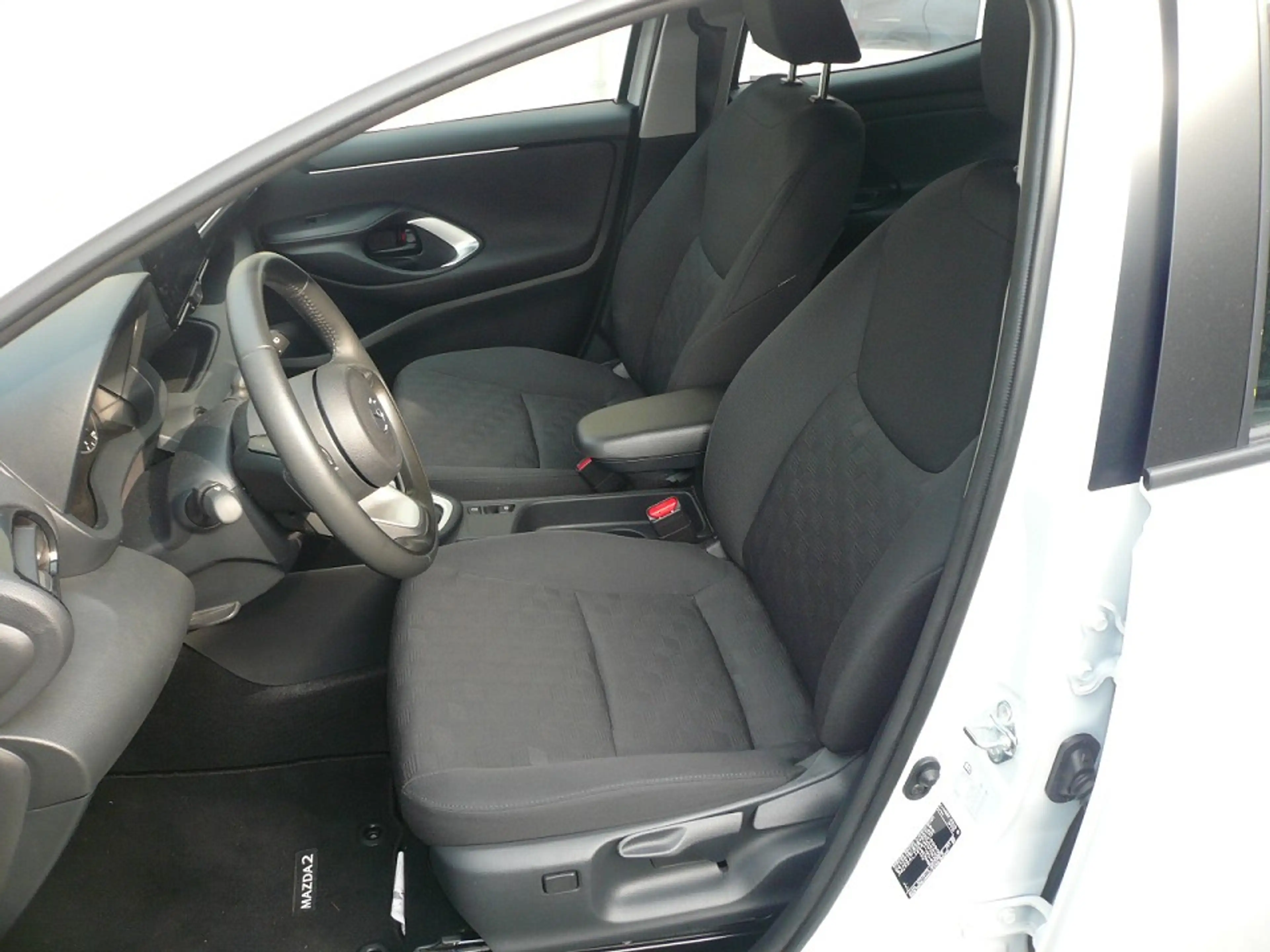 Mazda 2 Hybrid 1.5L Hybrid "Exclusive-Line" VVT-i 116 2 Hy — photo 9