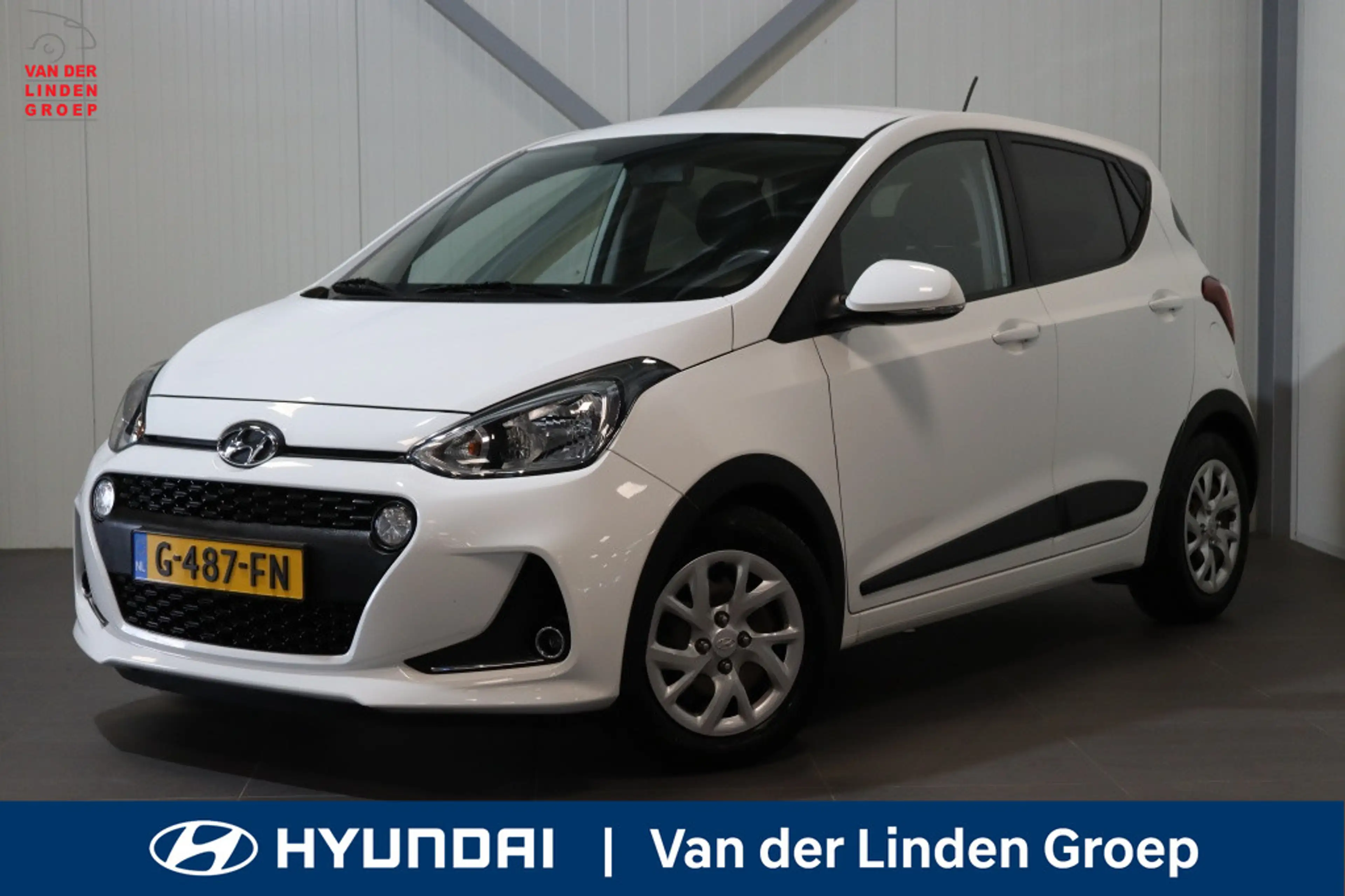 Hyundai i10 1.0i Premium|Navi|Climate|PDC|Winter|Privacy|Rijkl