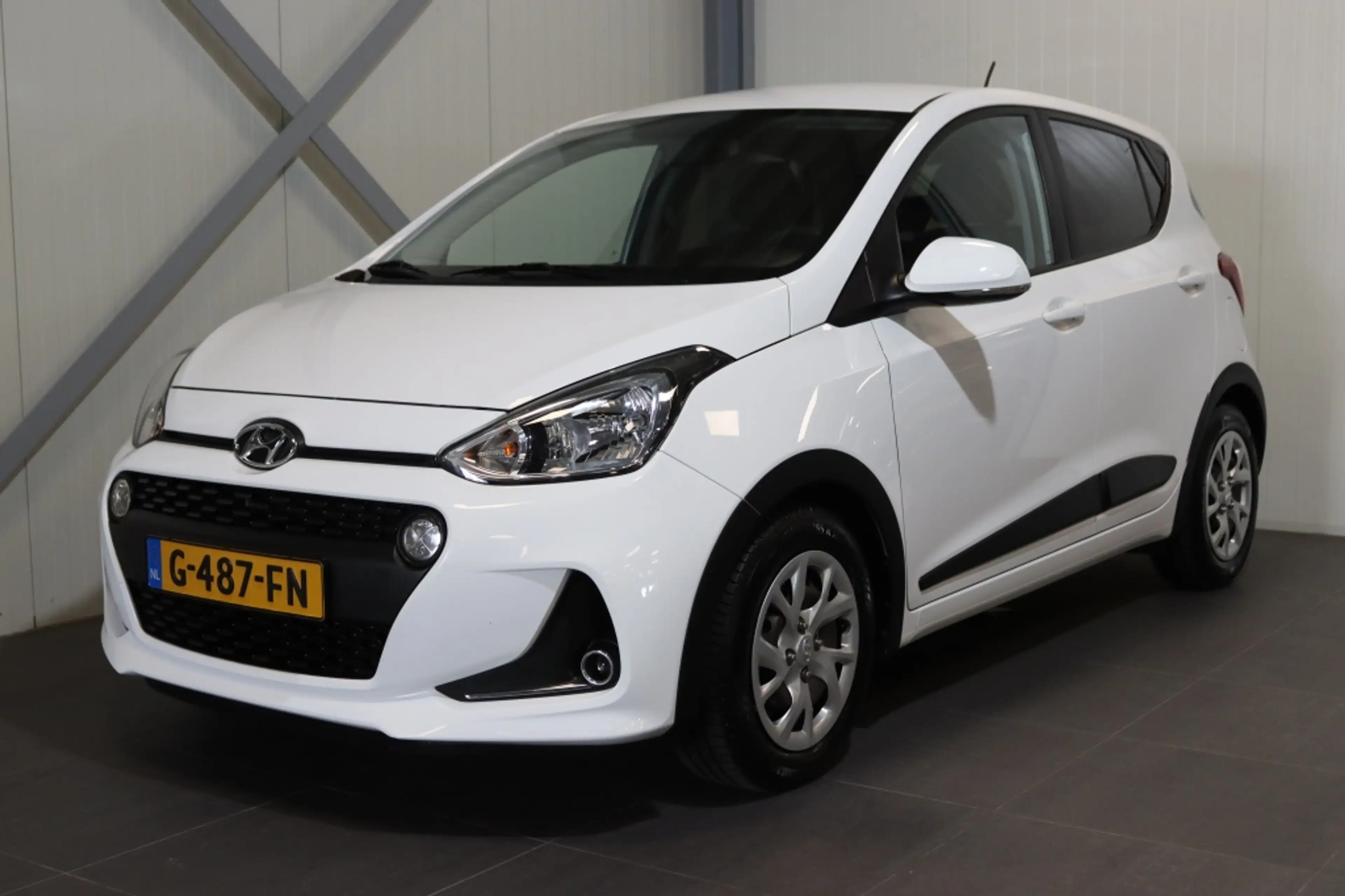 Hyundai i10 1.0i Premium|Navi|Climate|PDC|Winter|Privacy|Rijkl — photo 3