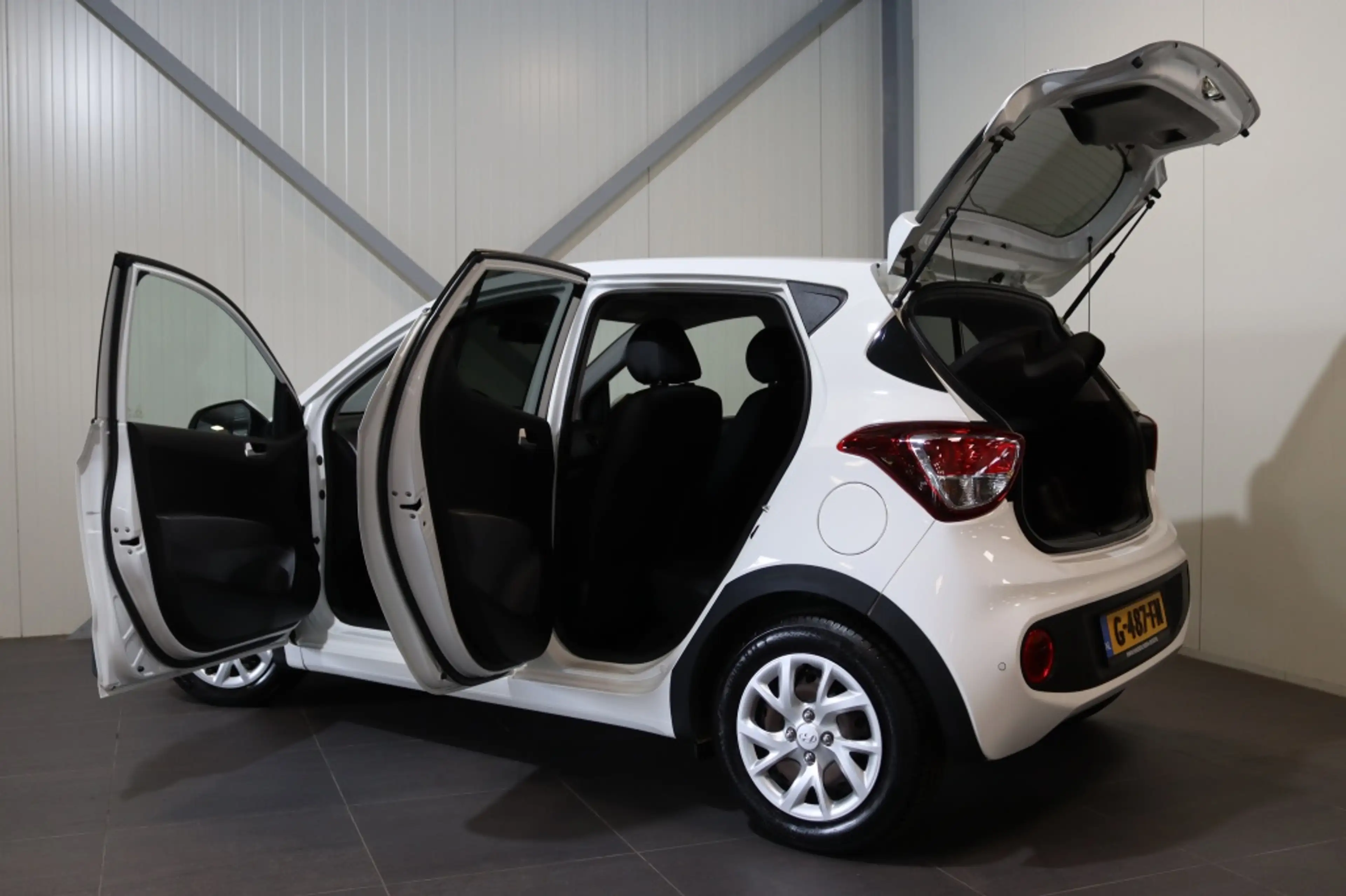 Hyundai i10 1.0i Premium|Navi|Climate|PDC|Winter|Privacy|Rijkl — photo 6