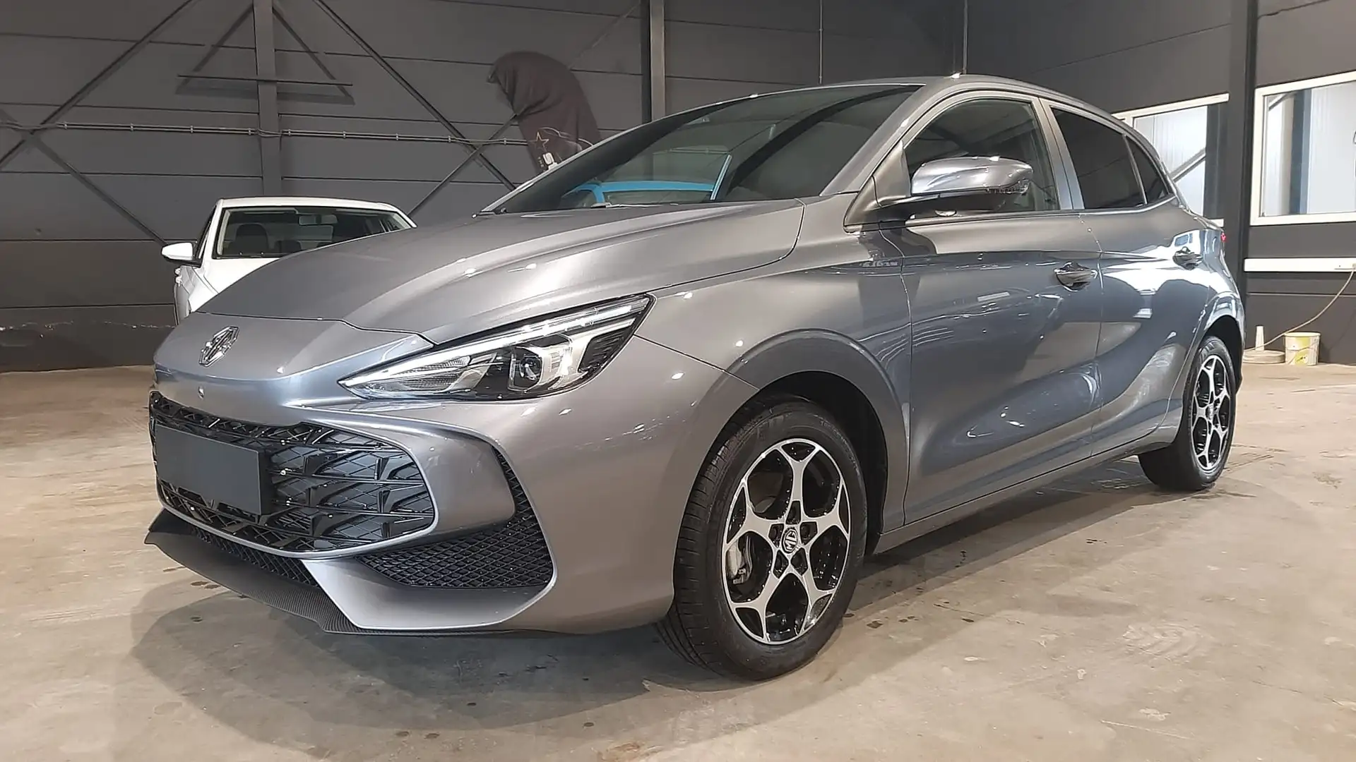 MG MG3 1.5 Hybrid+ Luxury - 08/2025 - 15 km!! Grau - 1