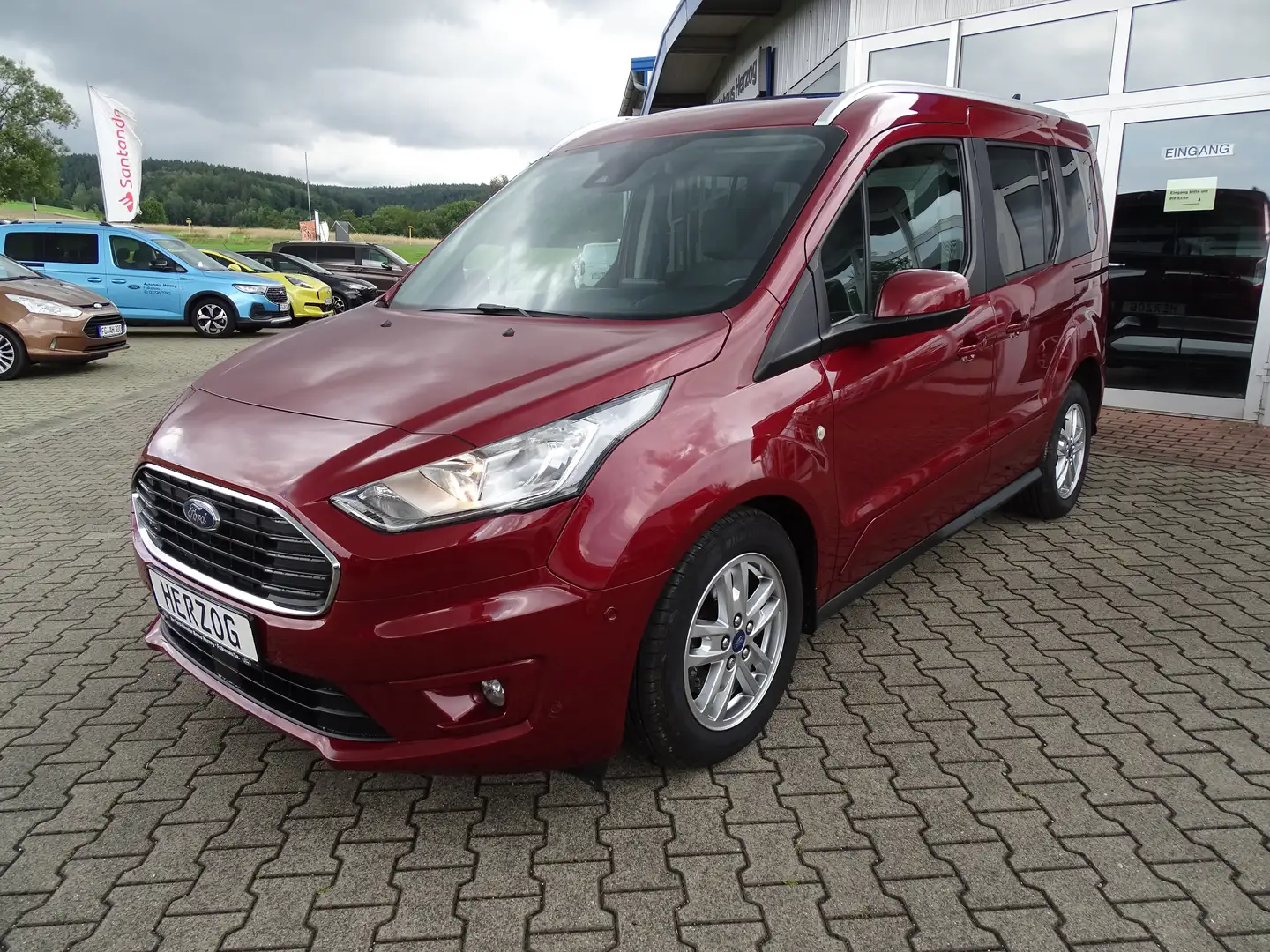 Ford Tourneo Connect Titanium Rouge - 1