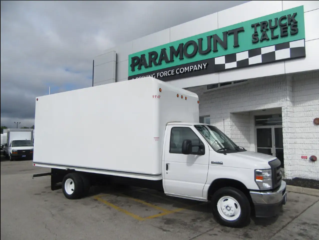 2025 Ford E-450 Super Duty DRW