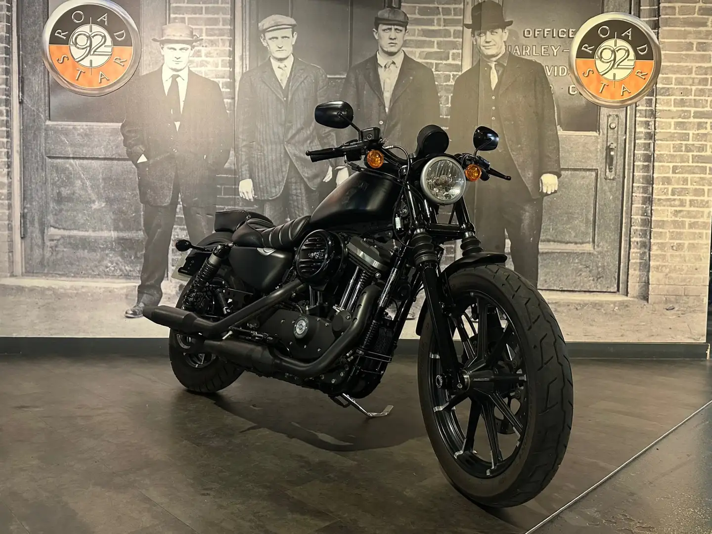Harley-Davidson Sportster Czarny - 2