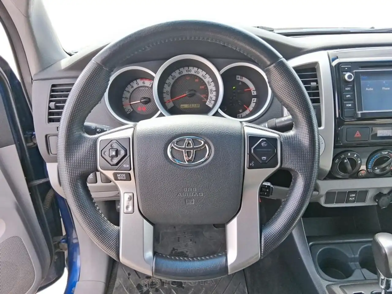 Toyota Tacoma снимка Toyota Tacoma