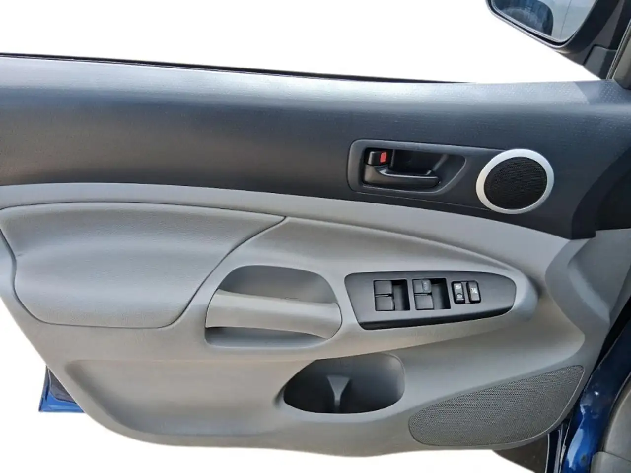 Toyota Tacoma снимка Toyota Tacoma
