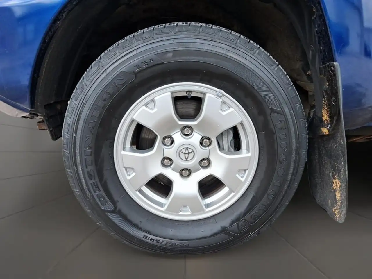 Toyota Tacoma снимка Toyota Tacoma