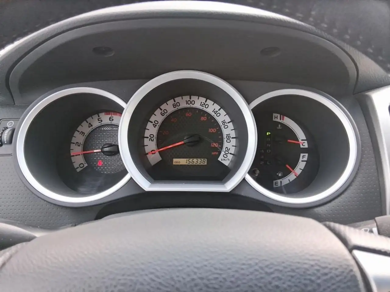 Toyota Tacoma снимка Toyota Tacoma