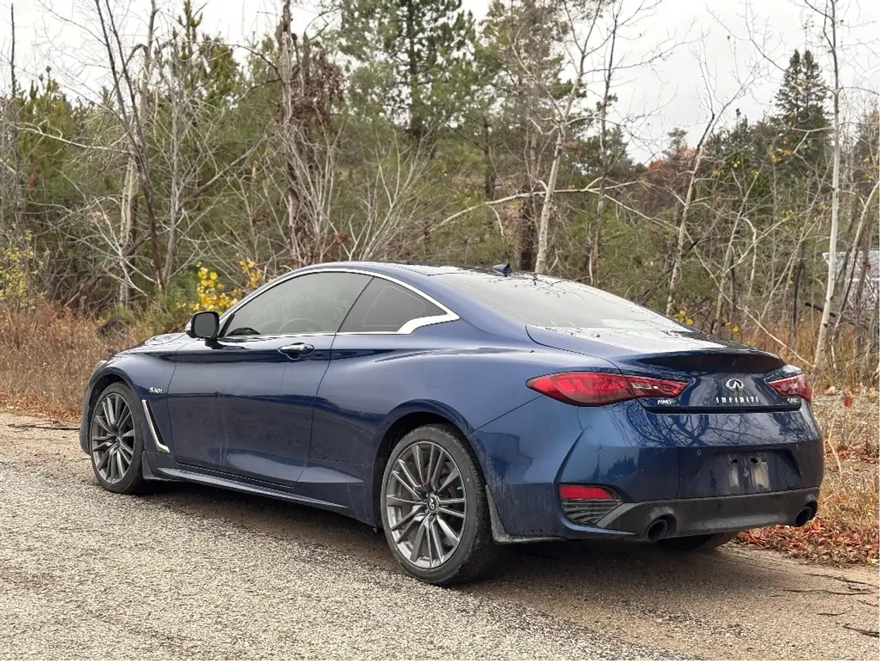 Infiniti Q60 снимка Infiniti Q60
