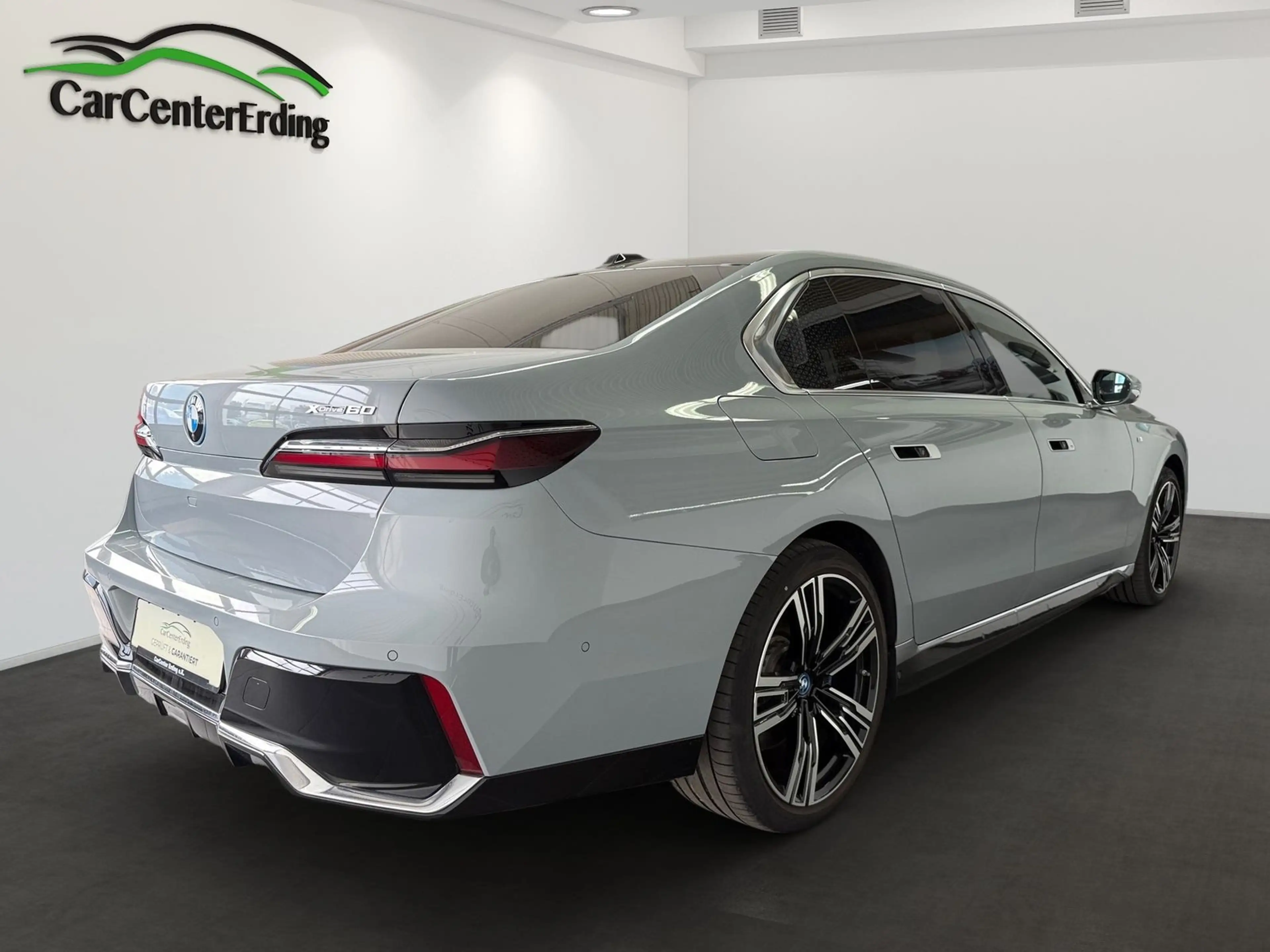 BMW i7 xDrive60*M Sport*Kristall*PanoSkyL*B&W*FOND-TV — photo 4