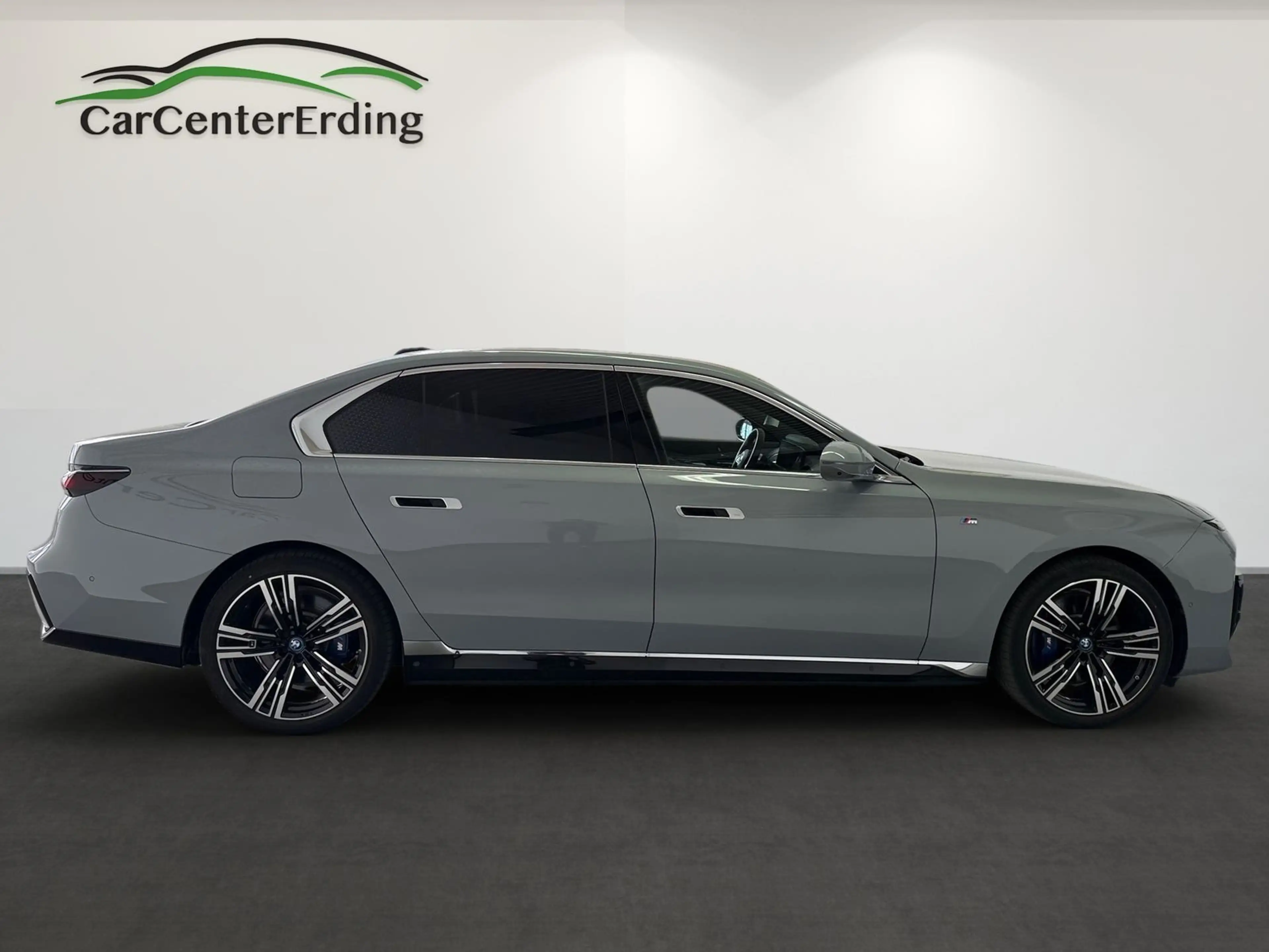 BMW i7 xDrive60*M Sport*Kristall*PanoSkyL*B&W*FOND-TV — photo 3