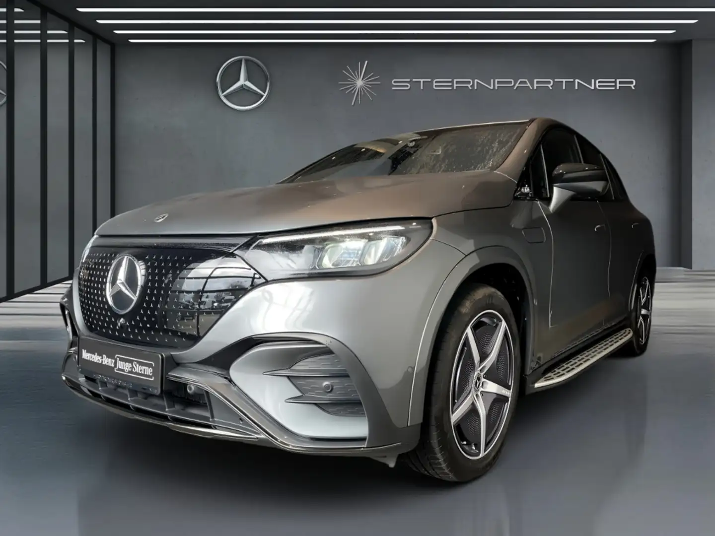 Mercedes-Benz EQE SUV EQE 300 SUV AMG+Night+Navi+Distronic+Hyperscreen Grau - 2