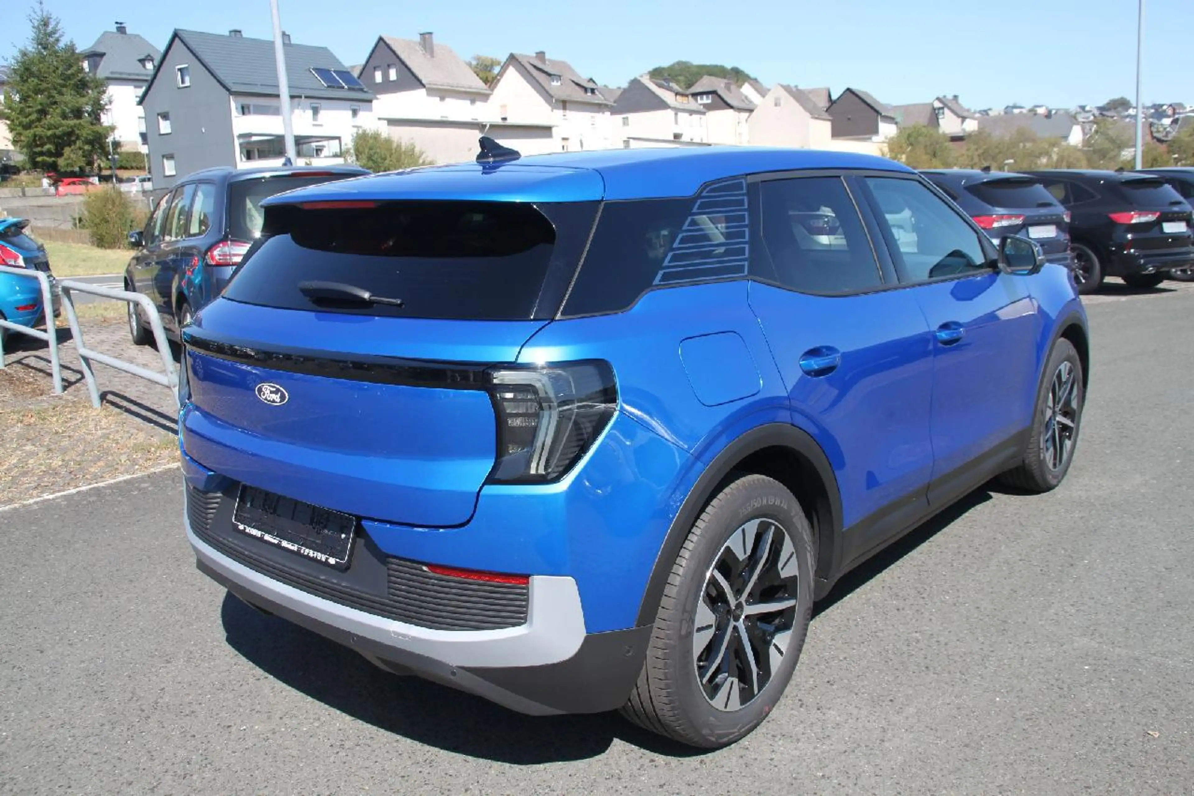 Ford Explorer RWD+WÄRMEPUMPE+NAVI+KLIMA+RFK+SHZ+LED+ — photo 5