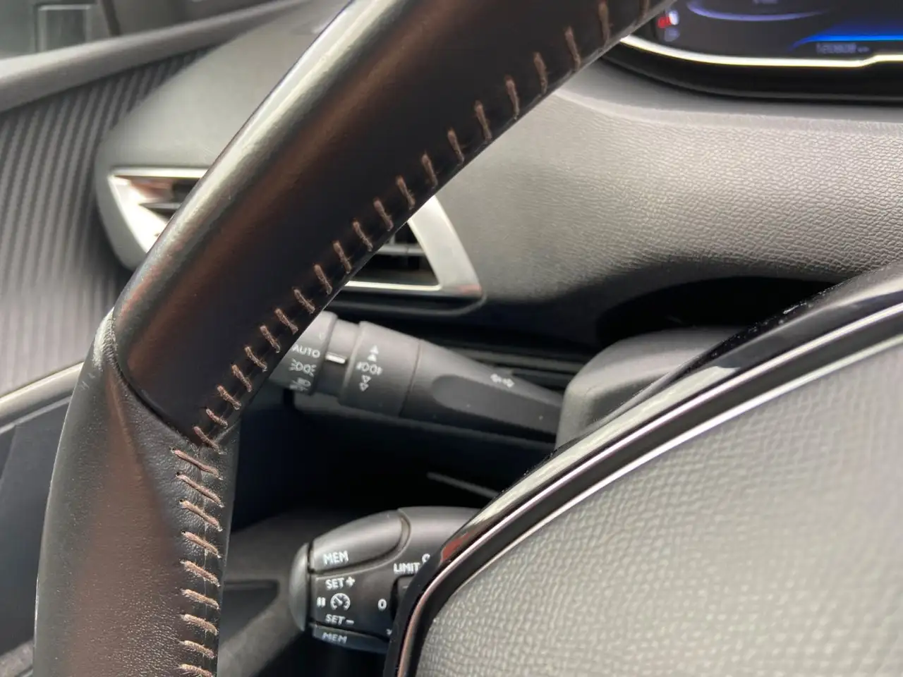Peugeot 3008 3008 — photo 20
