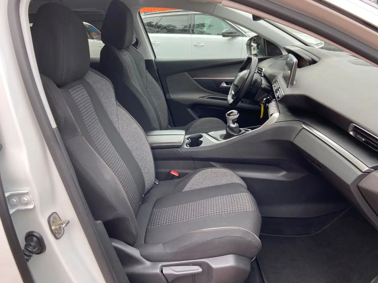 Peugeot 3008 3008 — photo 16