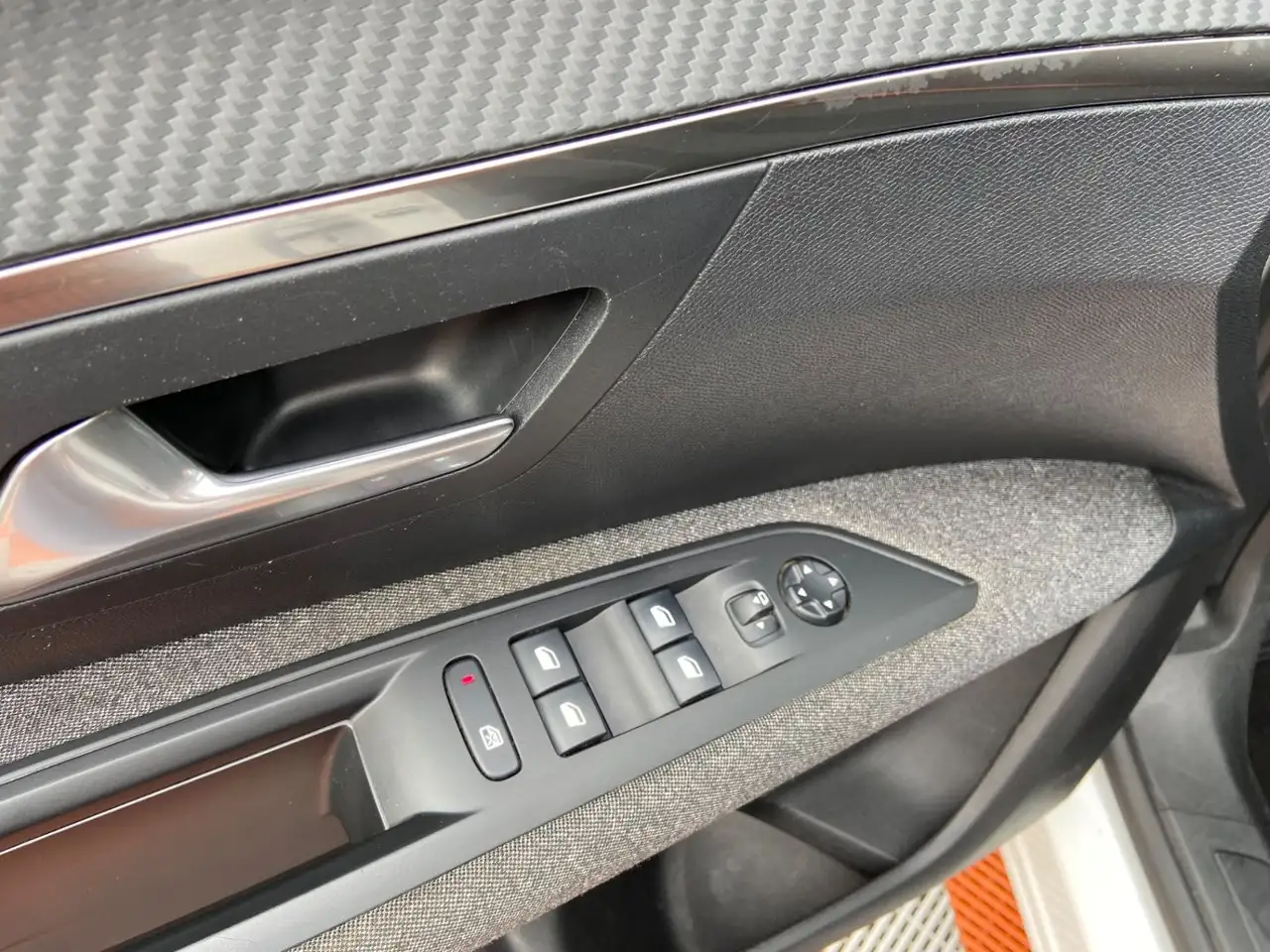 Peugeot 3008 3008 — photo 19