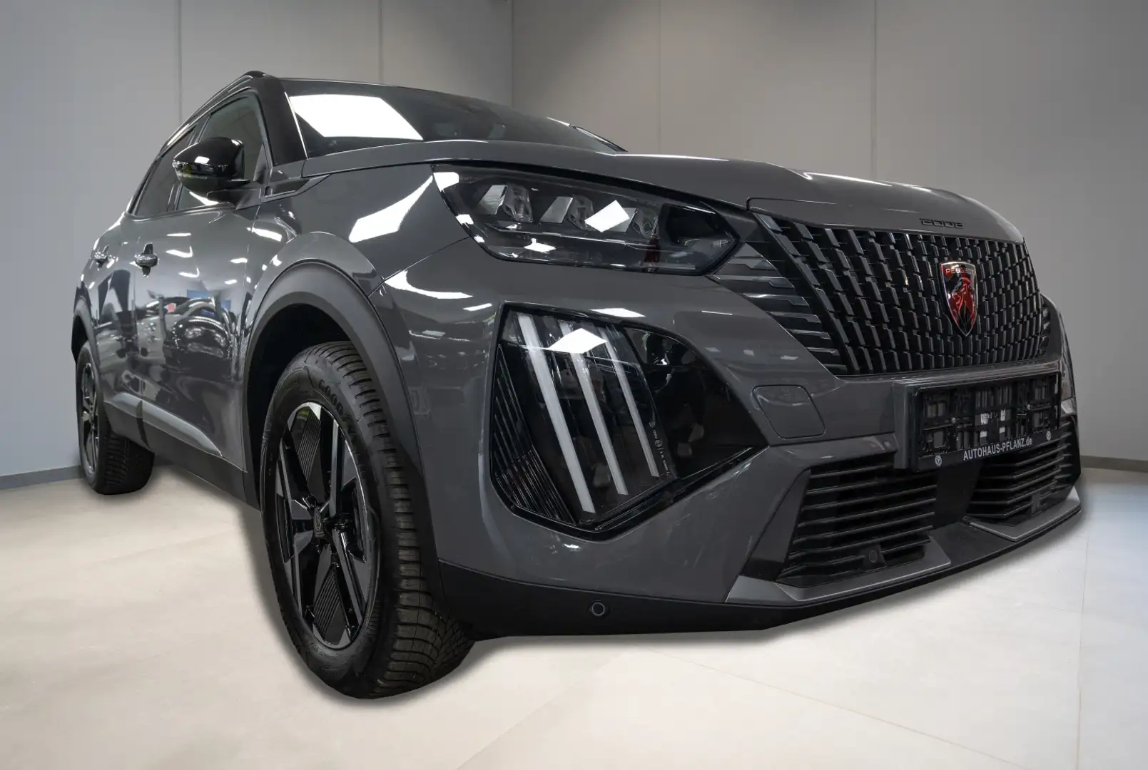 Peugeot 2008 GT HYBRID 145 e-DSC6 Gris - 2
