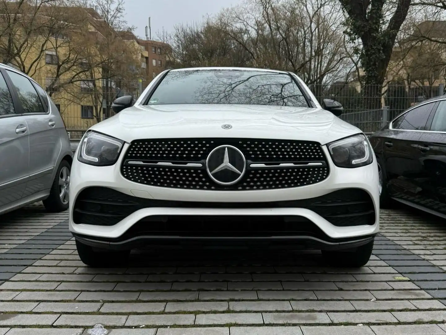 Mercedes-Benz GLC 220 GLC 220 d 4Matic/AMG Paket/Facelift Weiß - 2