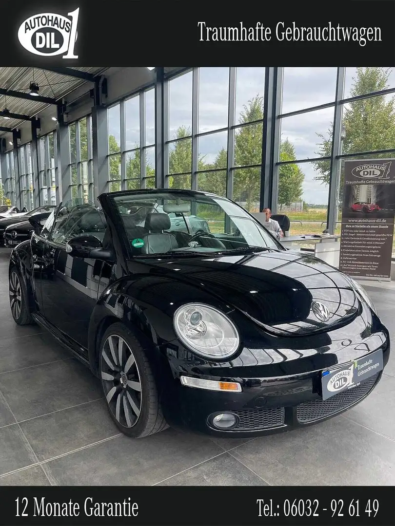 Volkswagen New Beetle Cabriolet 1.6 Freestyle Zwart - 1