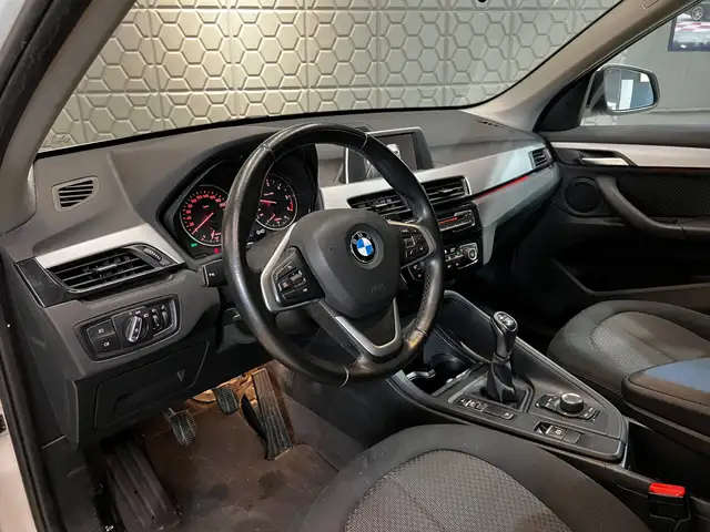 BMW X1 view 13