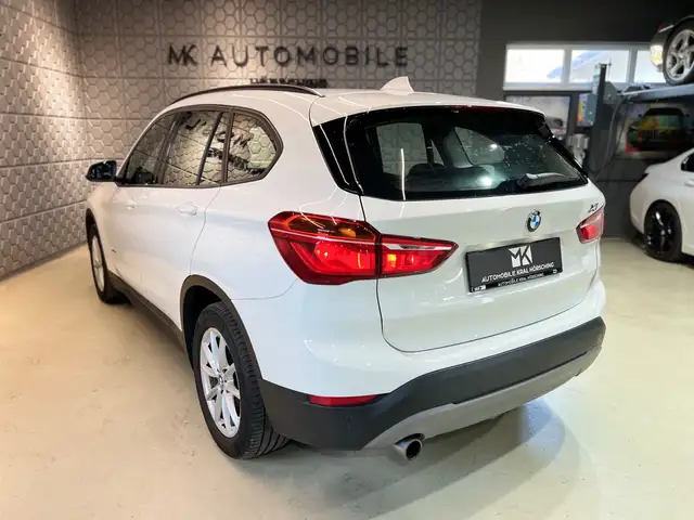 BMW X1 view 8