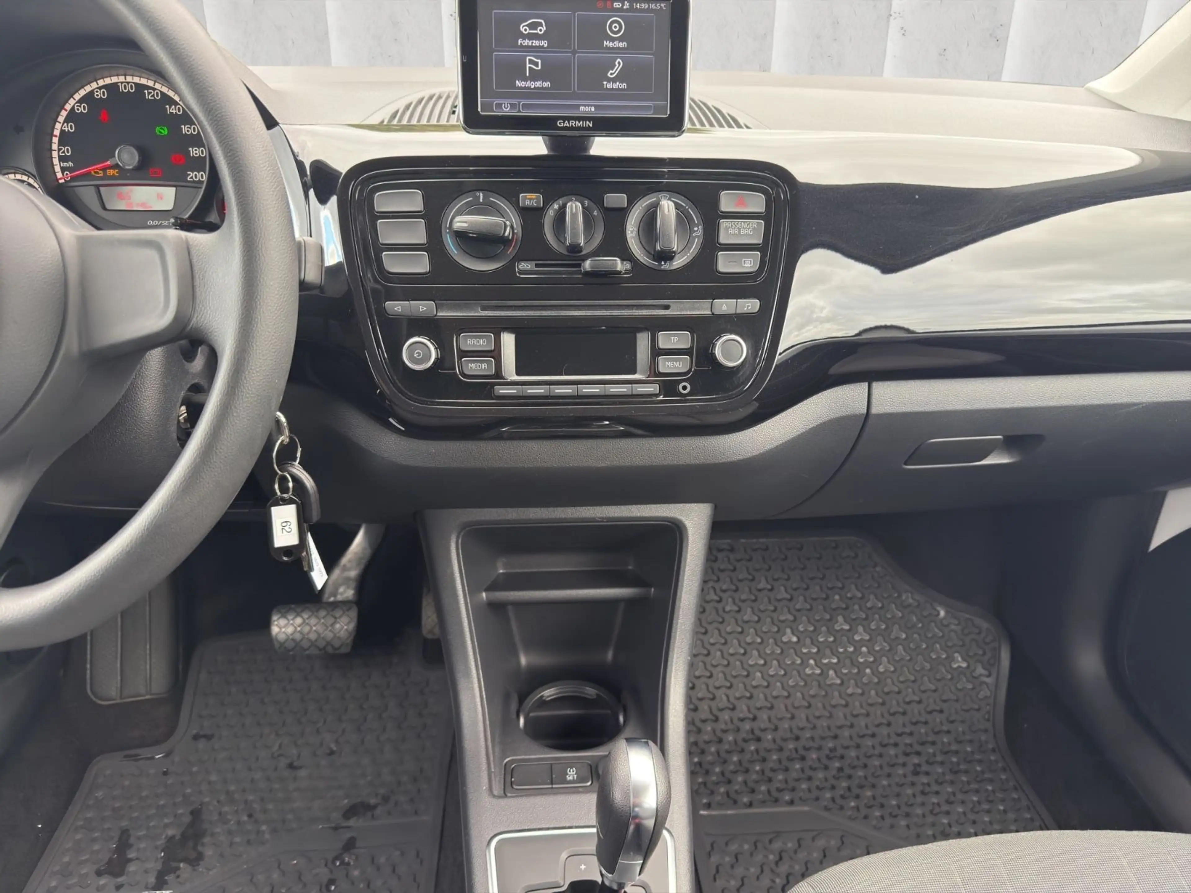Volkswagen up! 1.0 44kW cup up*Automatik*Navi*Klima*1. Hand — photo 14