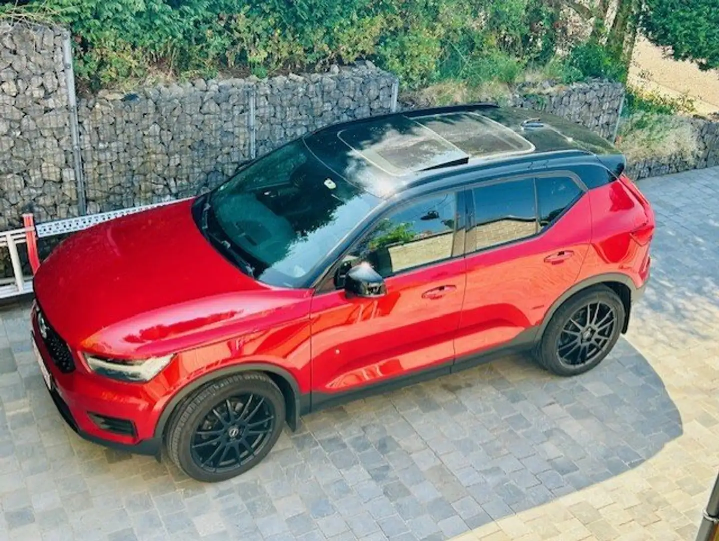 Volvo XC40 XC40 2.0 D3 Geartronic Rood - 1
