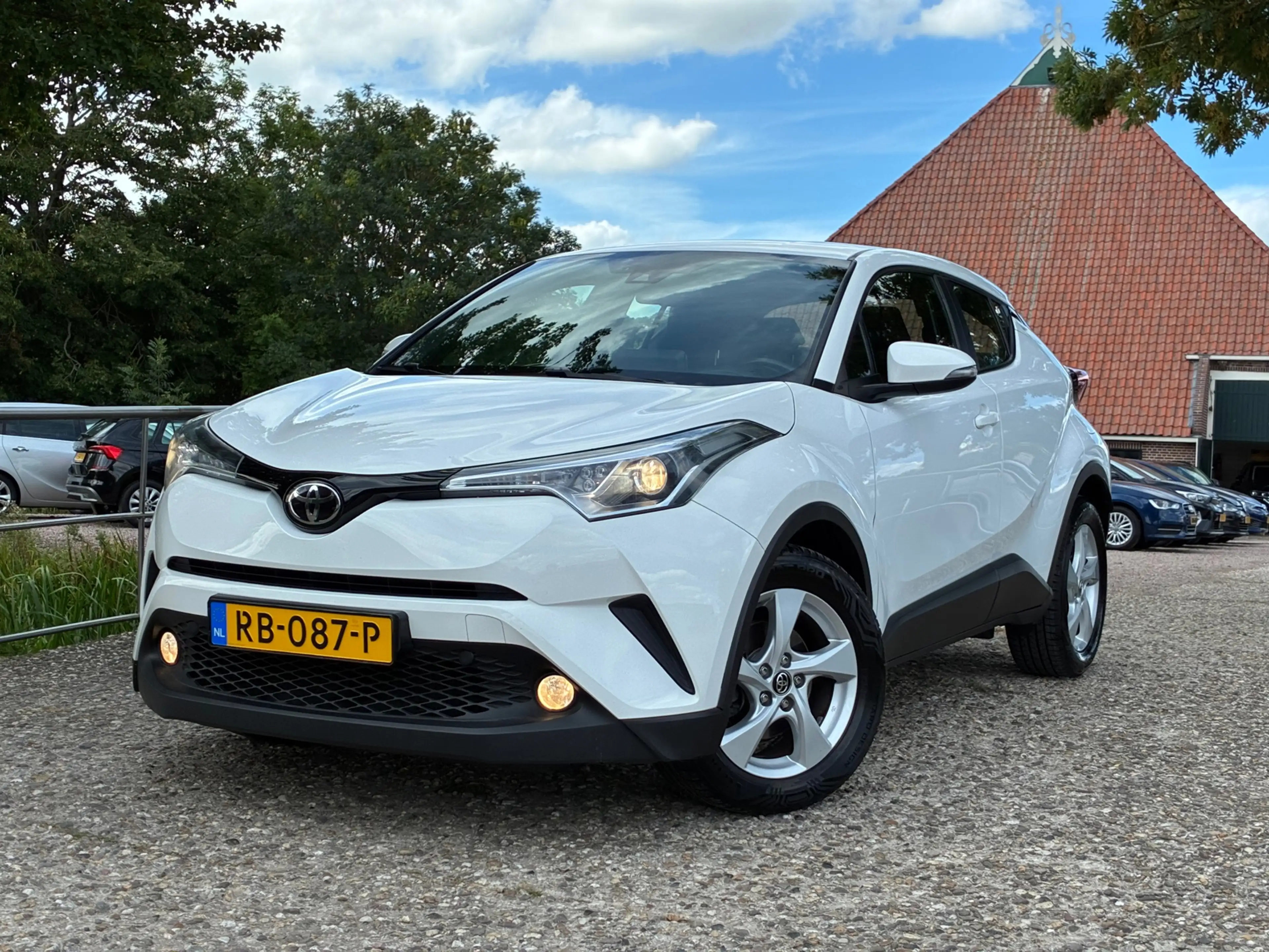 Toyota C-HR 1.2 Dynamic | Navi + Camera + Clima + Cruise Nu €1 — photo 4