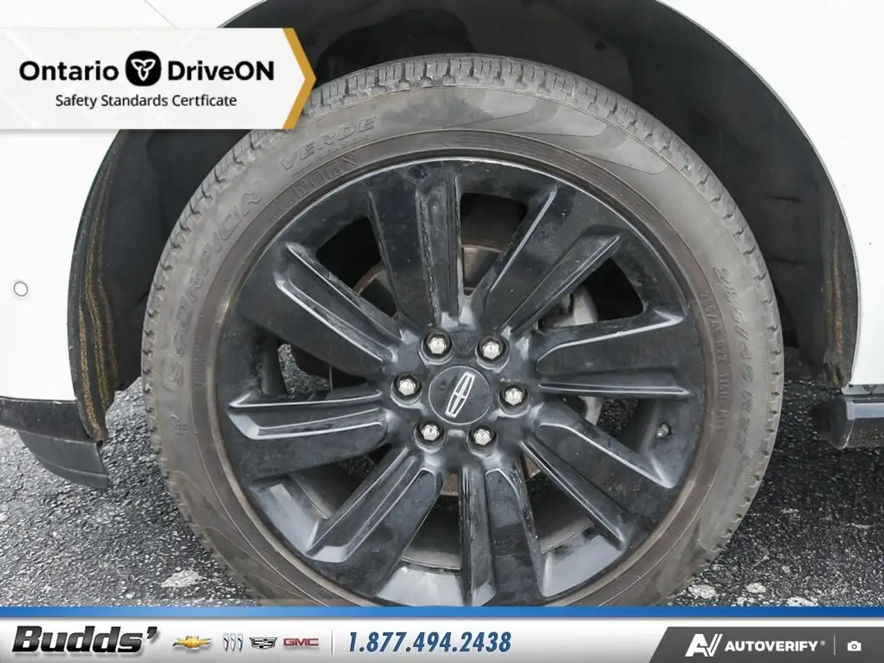 Lincoln Navigator photo Lincoln Navigator