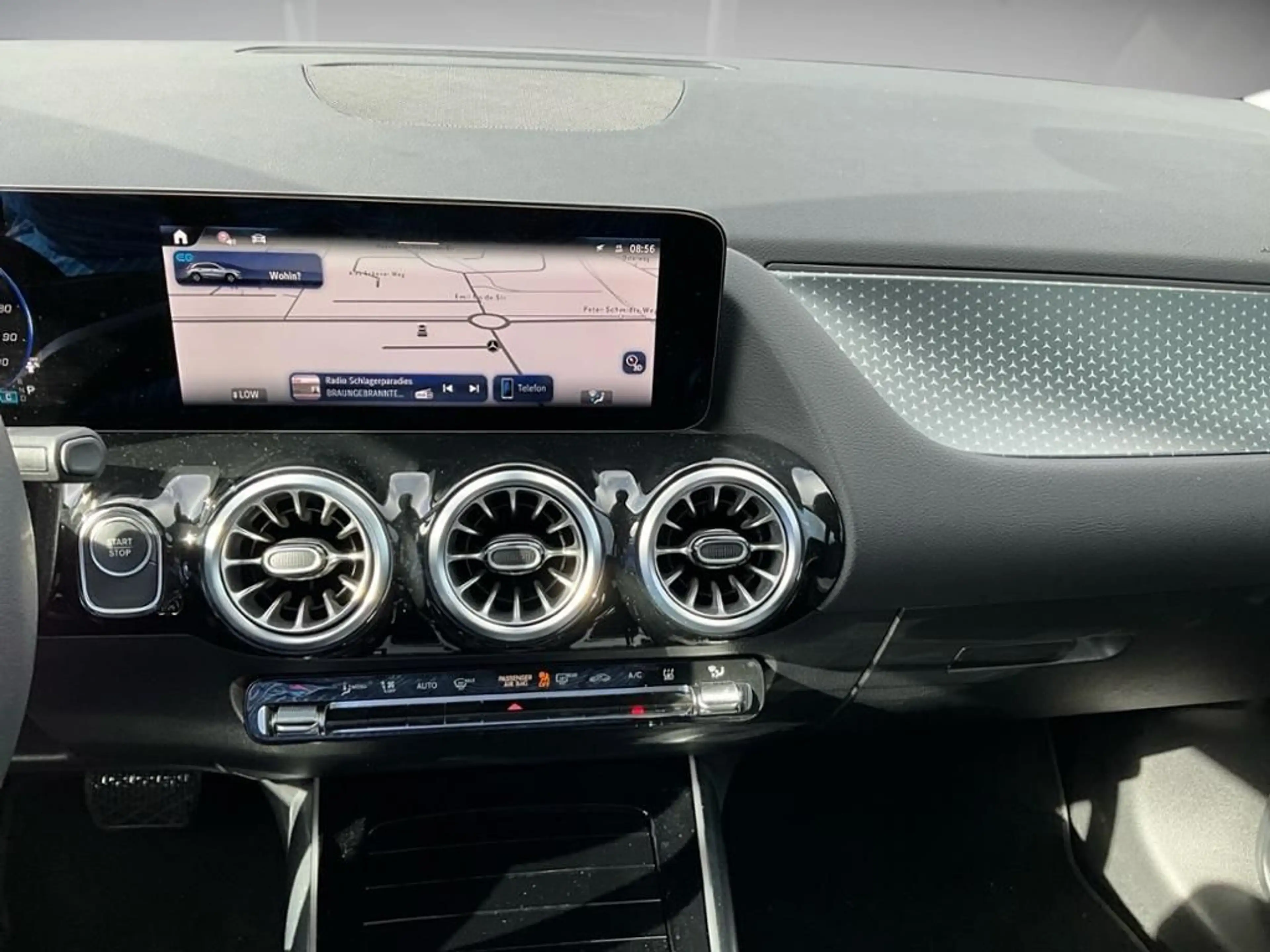 Mercedes-Benz EQA 250+ Progressive Advanced AUT Kam. KlimaA LM — photo 13