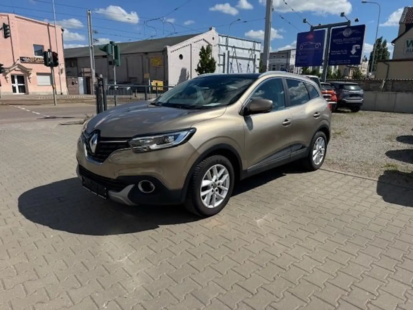 Renault Kadjar TCe 130 XMOD*Panorama*Nav*Leder*PDC*2.Hd* Beige - 1