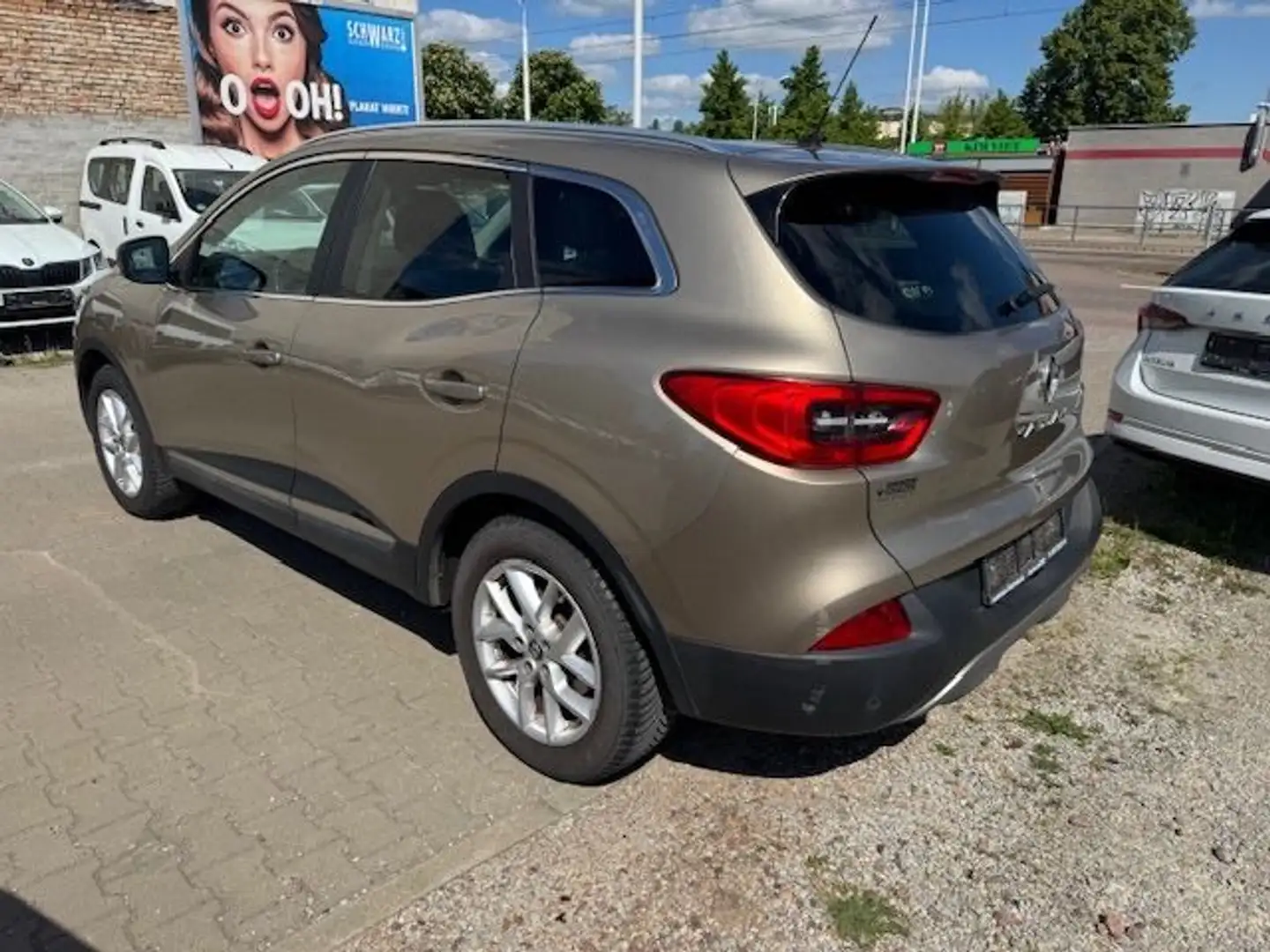 Renault Kadjar TCe 130 XMOD*Panorama*Nav*Leder*PDC*2.Hd* Beige - 2