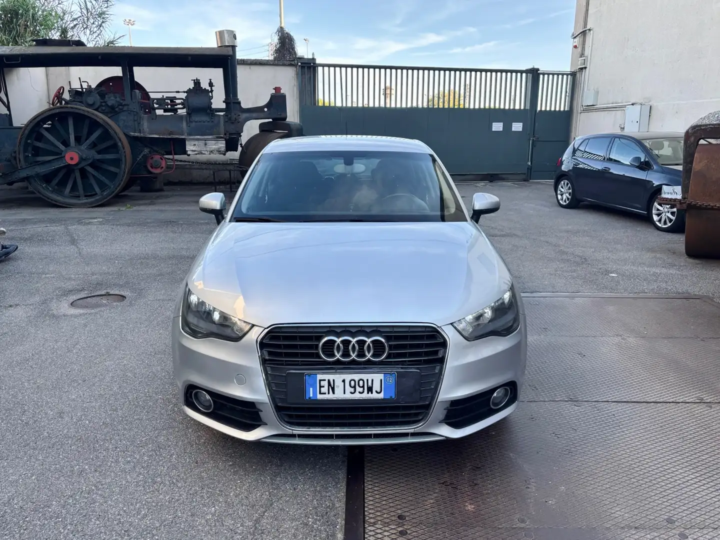 Audi A1 Sportback 1.2 tfsi Admired Argento - 1