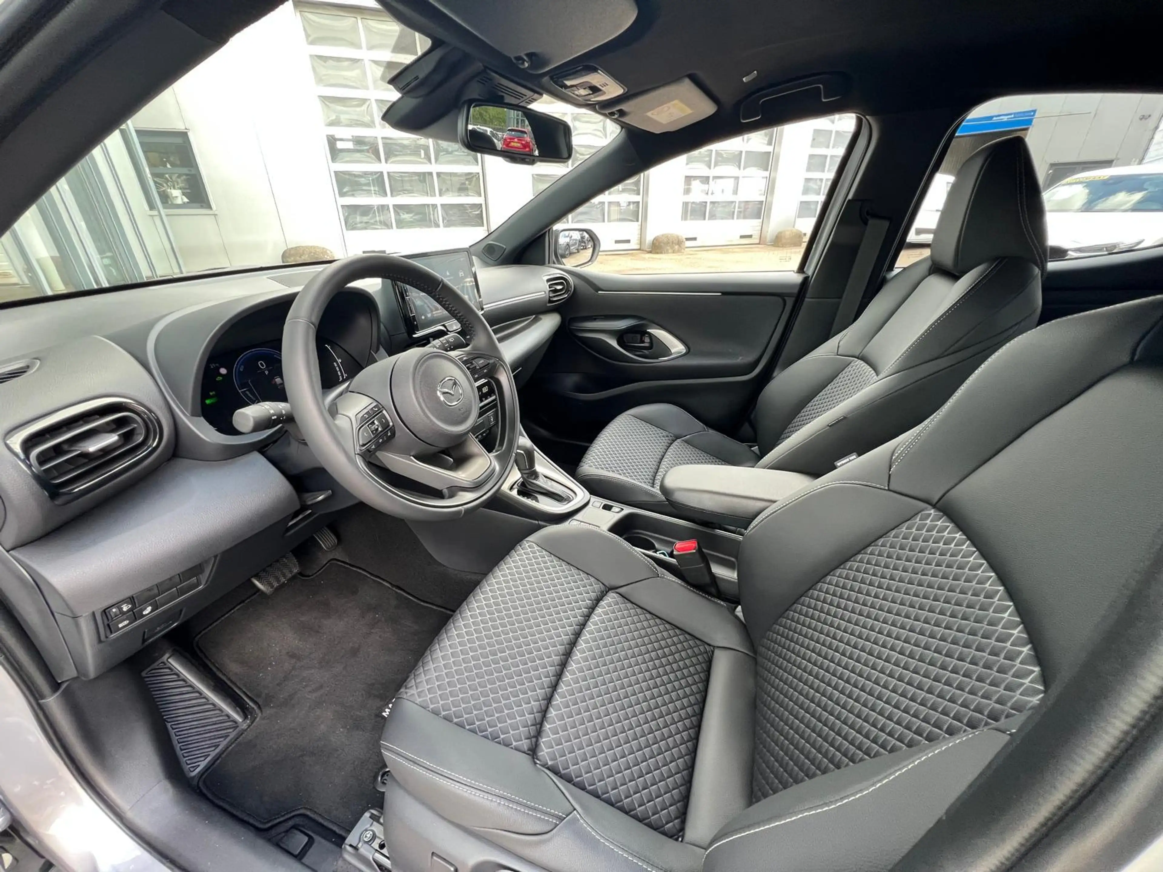 Mazda 2 Hybrid 1.5 Homura AUTOMAAT | HYBDRIDE | 916km | bi — photo 14